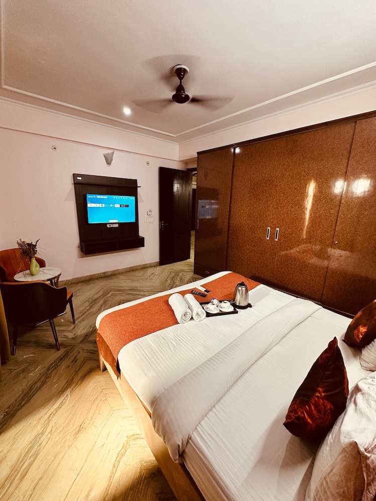 jpm suites noida 70