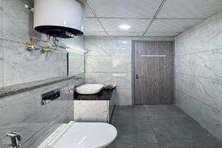 housr 84 kondapur near botanical garden