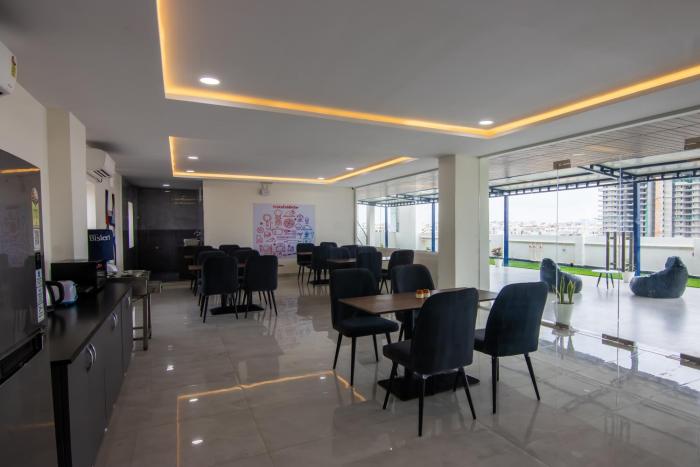 housr 84 kondapur near botanical garden