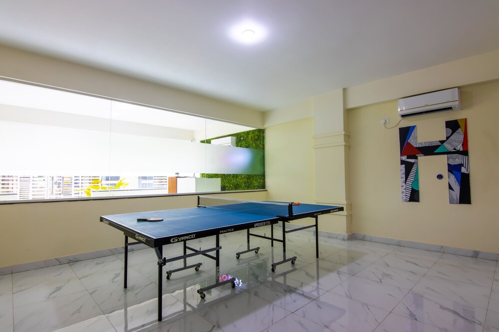 housr 50 luxury rooms near cyber tower