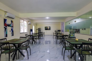 housr 50 luxury rooms near cyber tower