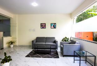 housr 50 luxury rooms near cyber tower