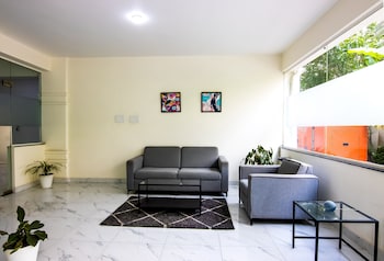 housr 50 luxury rooms near cyber tower