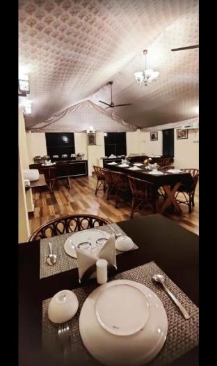 Shikaar Valley,,2 star