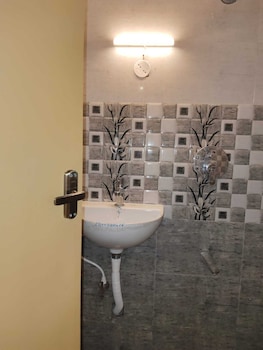 octagon beach resort pondicherry