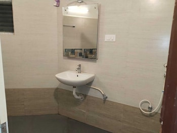 octagon beach resort pondicherry