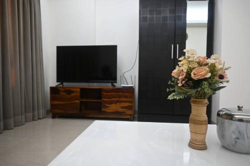 Luxurious 1Bhk Apartment In Gurgaon With Shared Pool And Bbq Area,,2 star