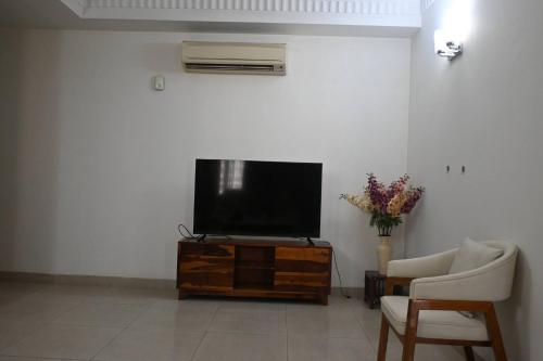 Luxury Furnished Serviced Apartments In Gurgaon,,2 star