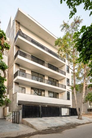 wandr hotel golf course rd n b cyber city gurugram