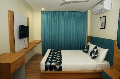 Whiteridge Premium Hotel Hitech City,,3 star