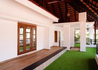 kalloos island backwater resort