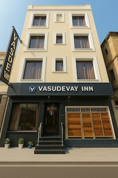 hotel vasudevay inn