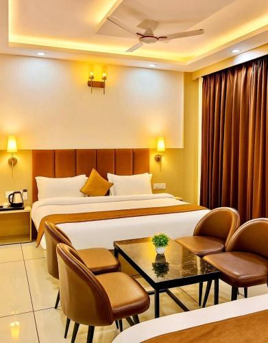 Hotel Vasudevay Inn,,3 star