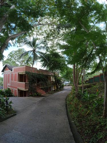 munjoh island house suites and spa