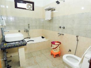 near mountain hotel hidden heaven shimla