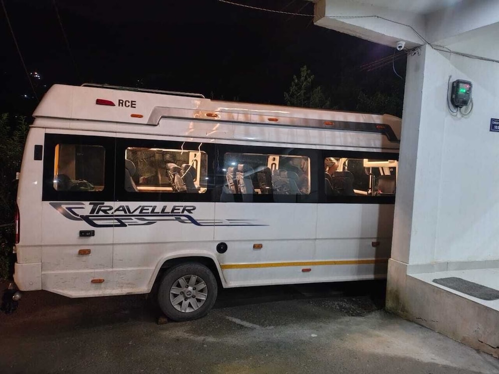 sr view valley bhimtal with parfect view