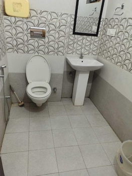 sr view valley bhimtal with parfect view