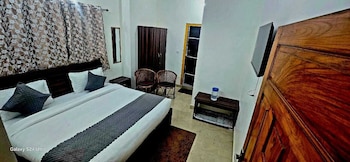 sr view valley bhimtal with parfect view