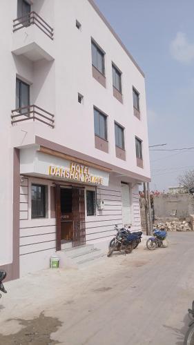 hotel darshan palace near dwarka railway station and shree dwarkadhish temple