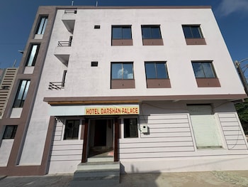 hotel darshan palace near dwarka railway station and shree dwarkadhish temple