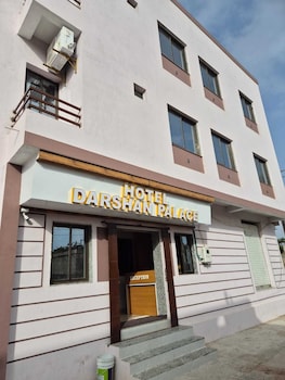 hotel darshan palace near dwarka railway station and shree dwarkadhish temple