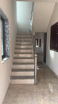 hotel darshan palace near dwarka railway station and shree dwarkadhish temple