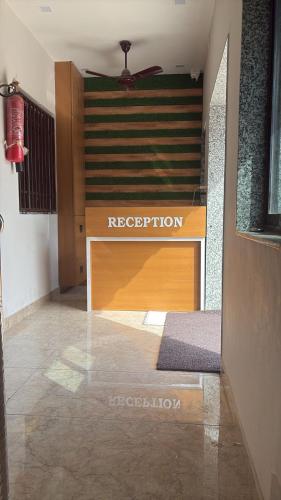 Hotel Darshan Palace - Near Dwarka Railway Station & Shree Dwarkadhish Temple,,2 star