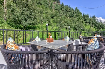 ekaanth by paradise chateau