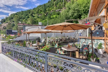 ekaanth by paradise chateau