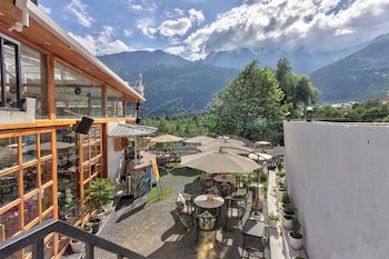 ekaanth by paradise chateau