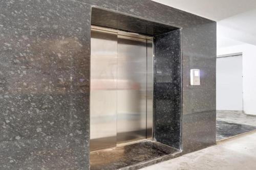 athidhi hotel and suites