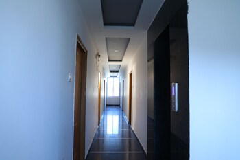 athidhi hotel and suites