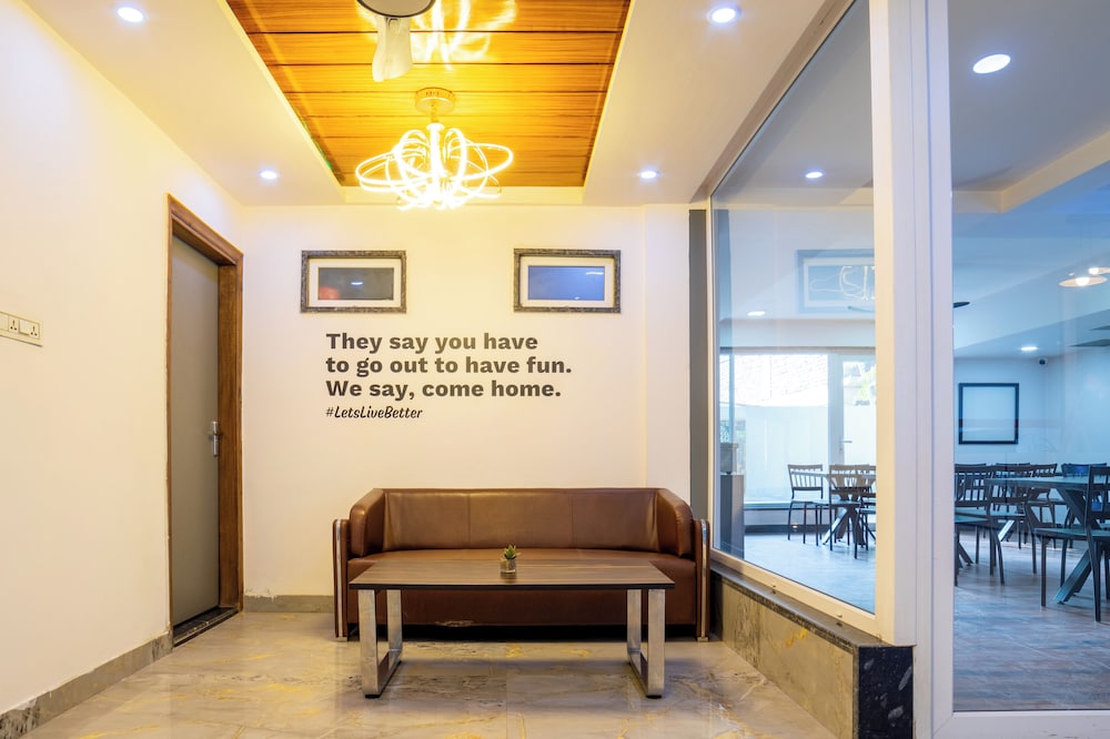 housr sector 43 gurgaon global foyermall