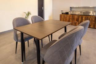 housr sector 27 supermart 1 gurgaon