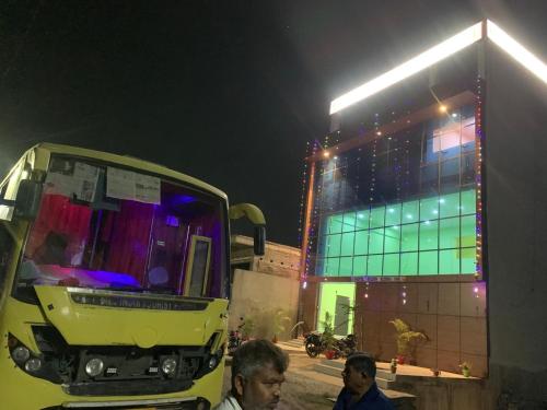 hotel golden buddha inn bodhgaya