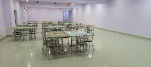 hotel golden buddha inn bodhgaya