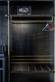 terratone boutique business hotel