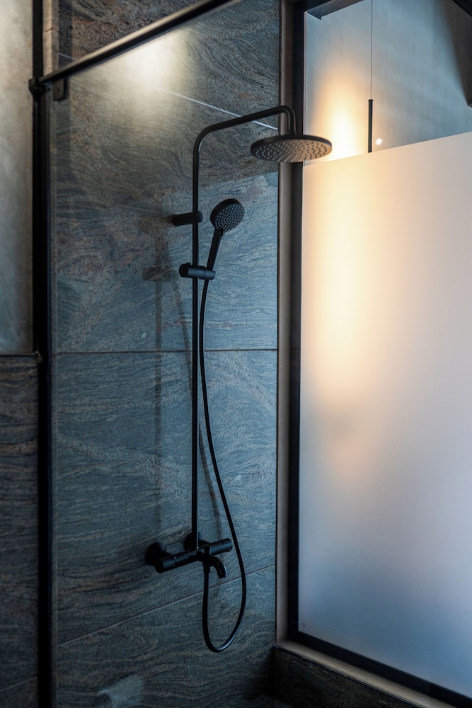 terratone boutique business hotel