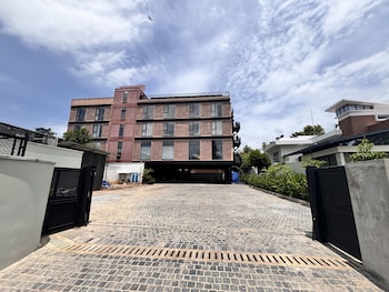 terratone boutique business hotel