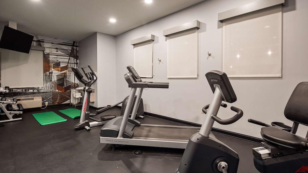best western plus new cumberland inn and suites