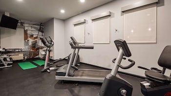best western plus new cumberland inn and suites
