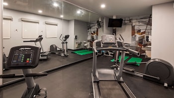 best western plus new cumberland inn and suites