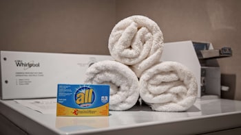 best western plus new cumberland inn and suites