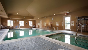best western plus new cumberland inn and suites