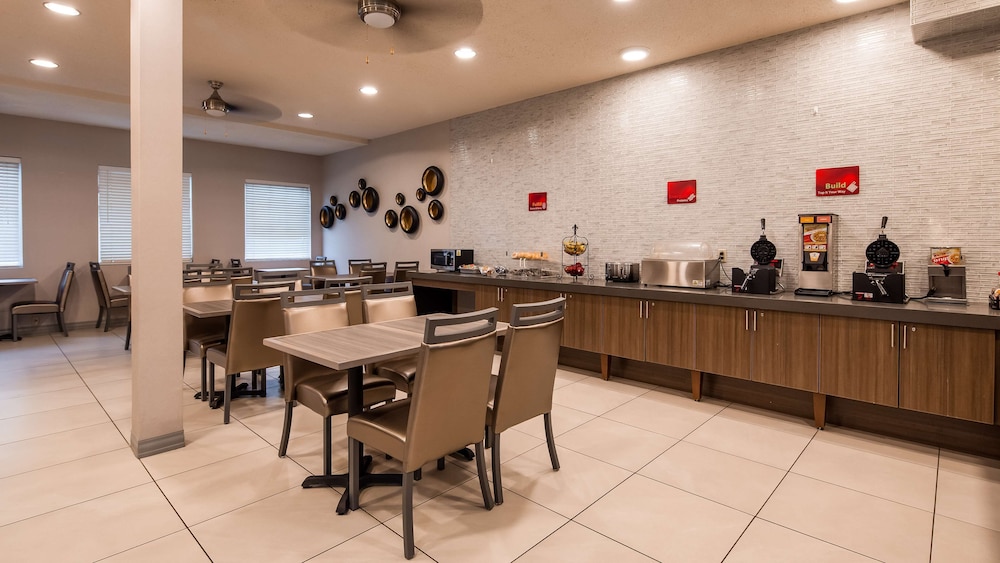 best western plus new cumberland inn and suites