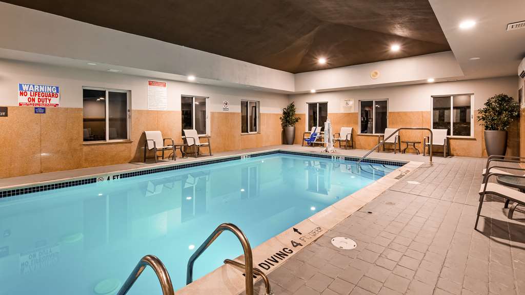 best western plus new cumberland inn and suites