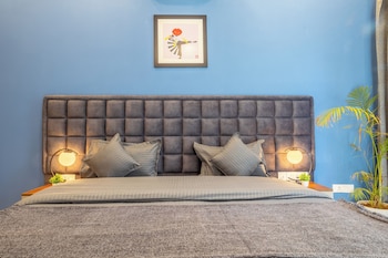 housr lotus villas sector 28 dlf phase 4