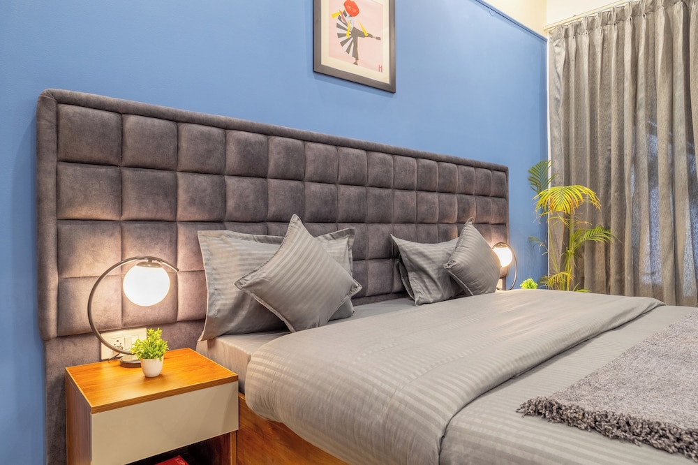 housr lotus villas sector 28 dlf phase 4