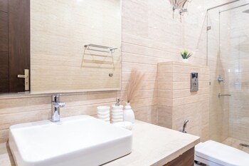 housr lotus villas sector 28 dlf phase 4