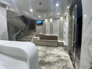 hotel shree guru near new delhi railway station